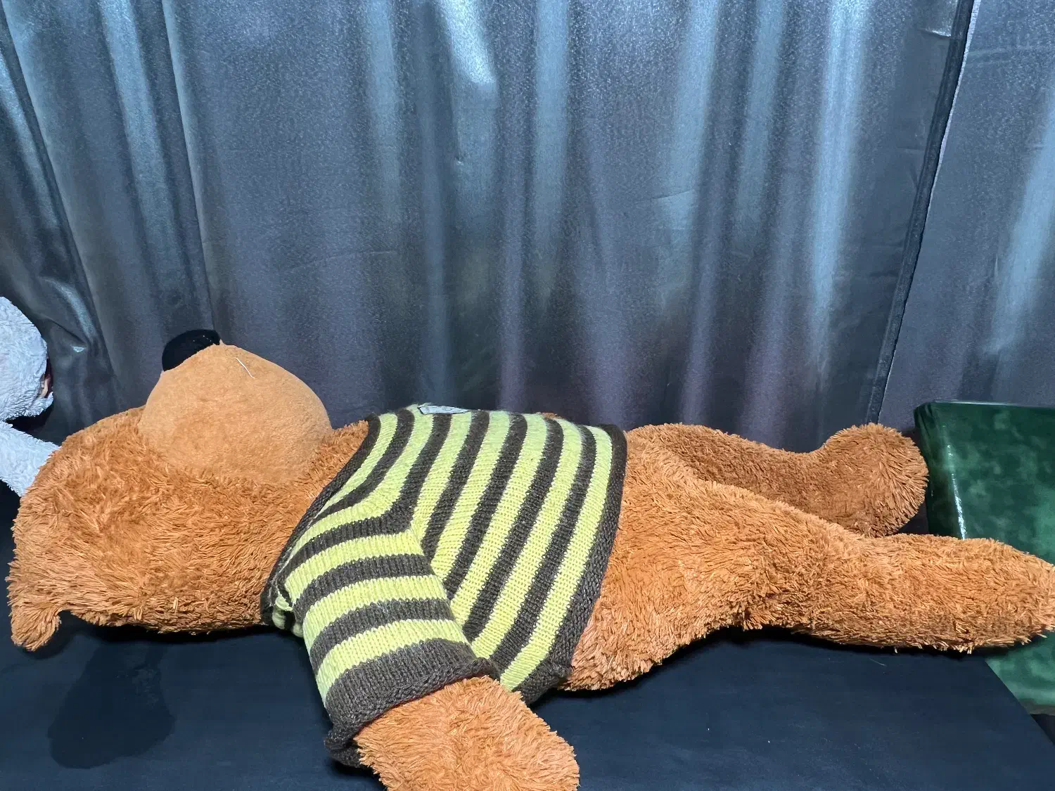 عروسک|اسباببازی|ابهر, |دیوار