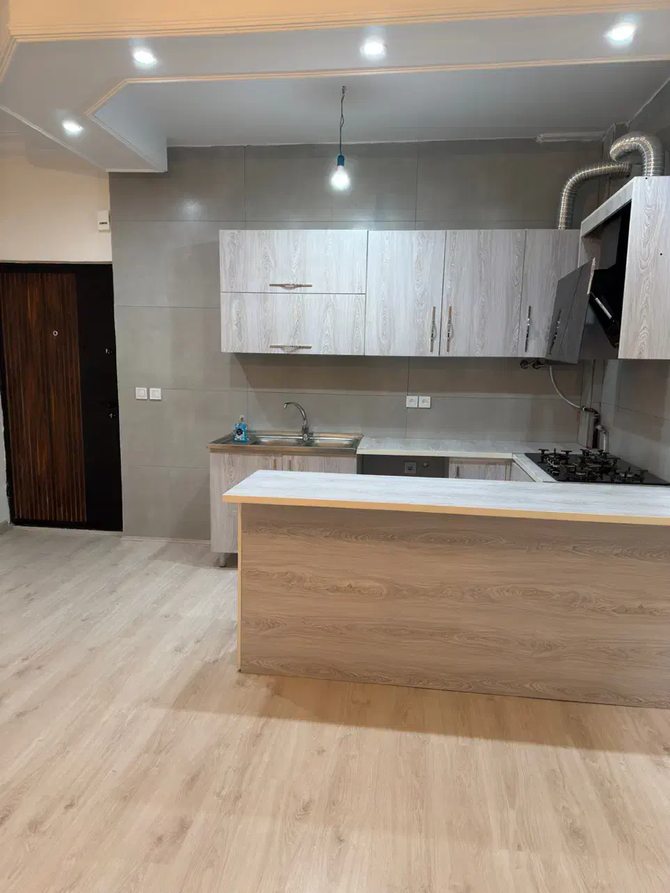 ۵۰ متر تک واحدی در خ طوس فروشی|فروش آپارتمان|تهران, آذربایجان|دیوار