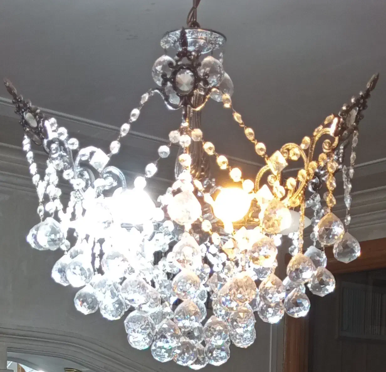 دو عدد لوستر ۶ شاخه با یک دیوار کوب|لوستر و چراغ آویز|خوی, |دیوار