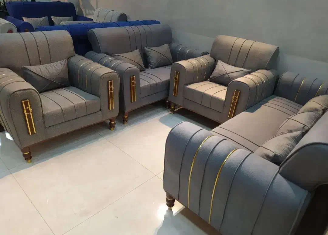 چستر، لاوین ،کد ۷|مبلمان خانگی و میز عسلی|بندر انزلی, آذربایجان|دیوار