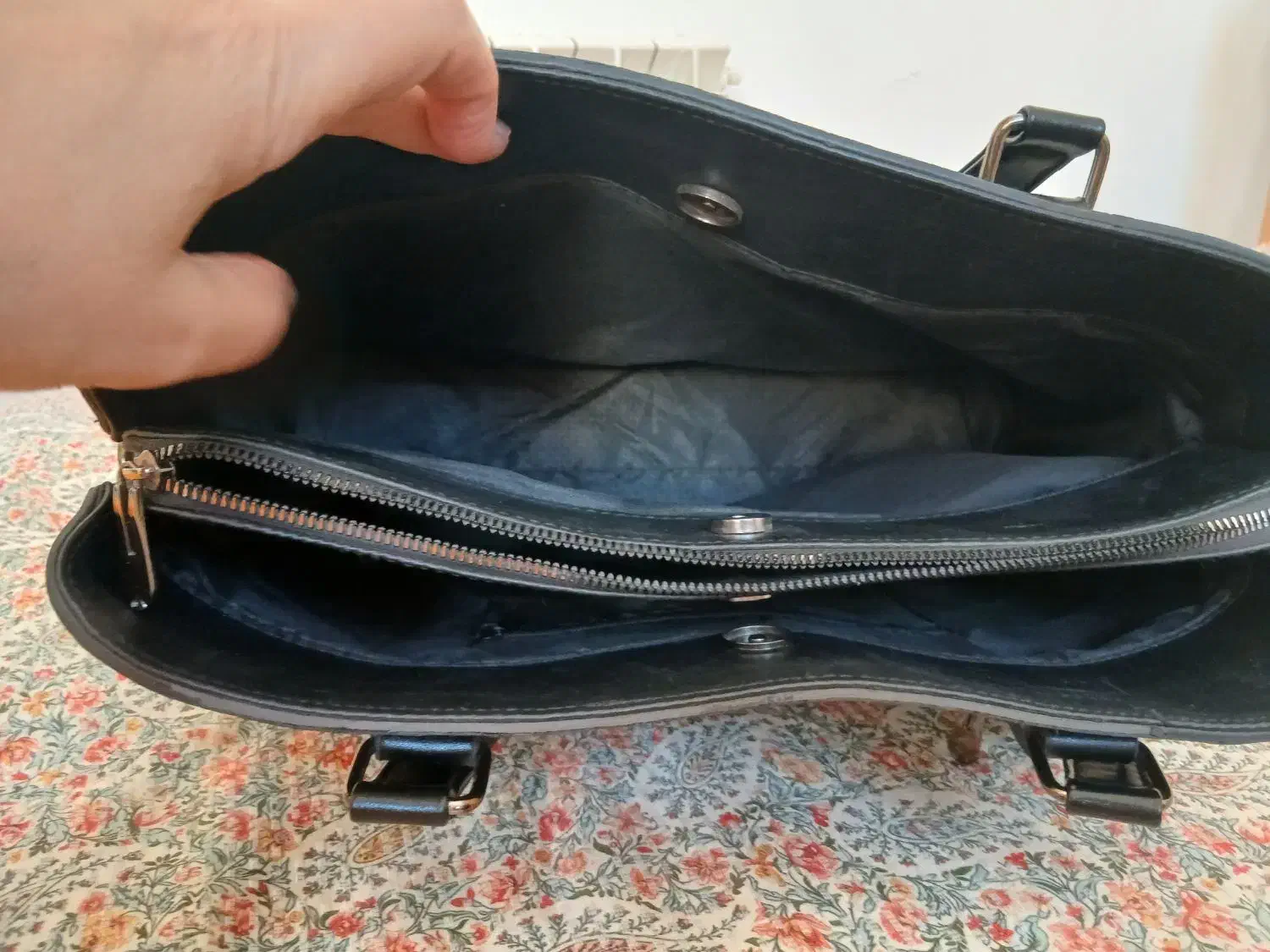 کیف دستی|کیف، کفش، کمربند|اندیشه, اندیشه فاز ۴|دیوار