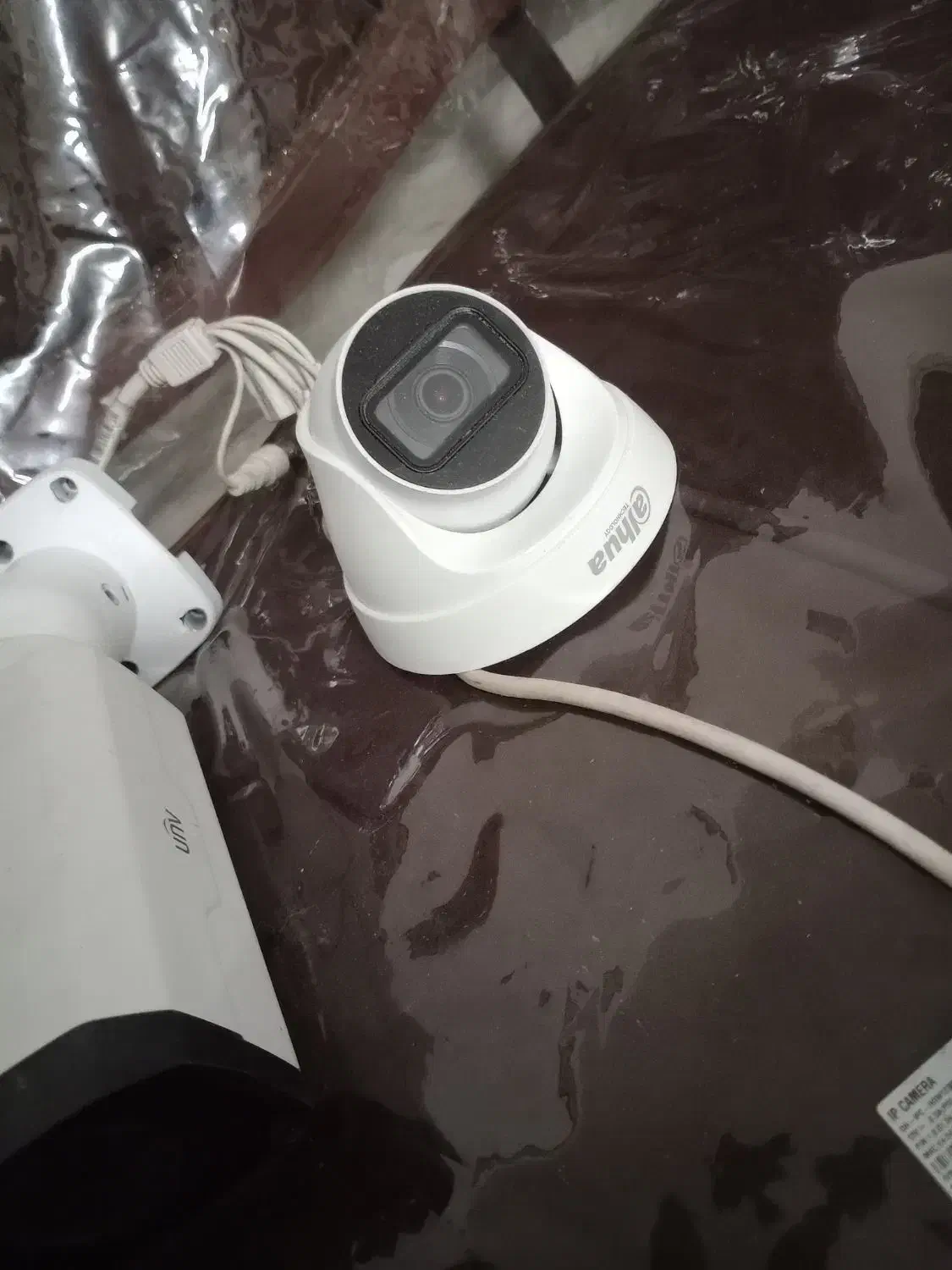 dvr  و سه عدد دوربین|دوربین مداربسته|اصفهان, تخت فولاد|دیوار