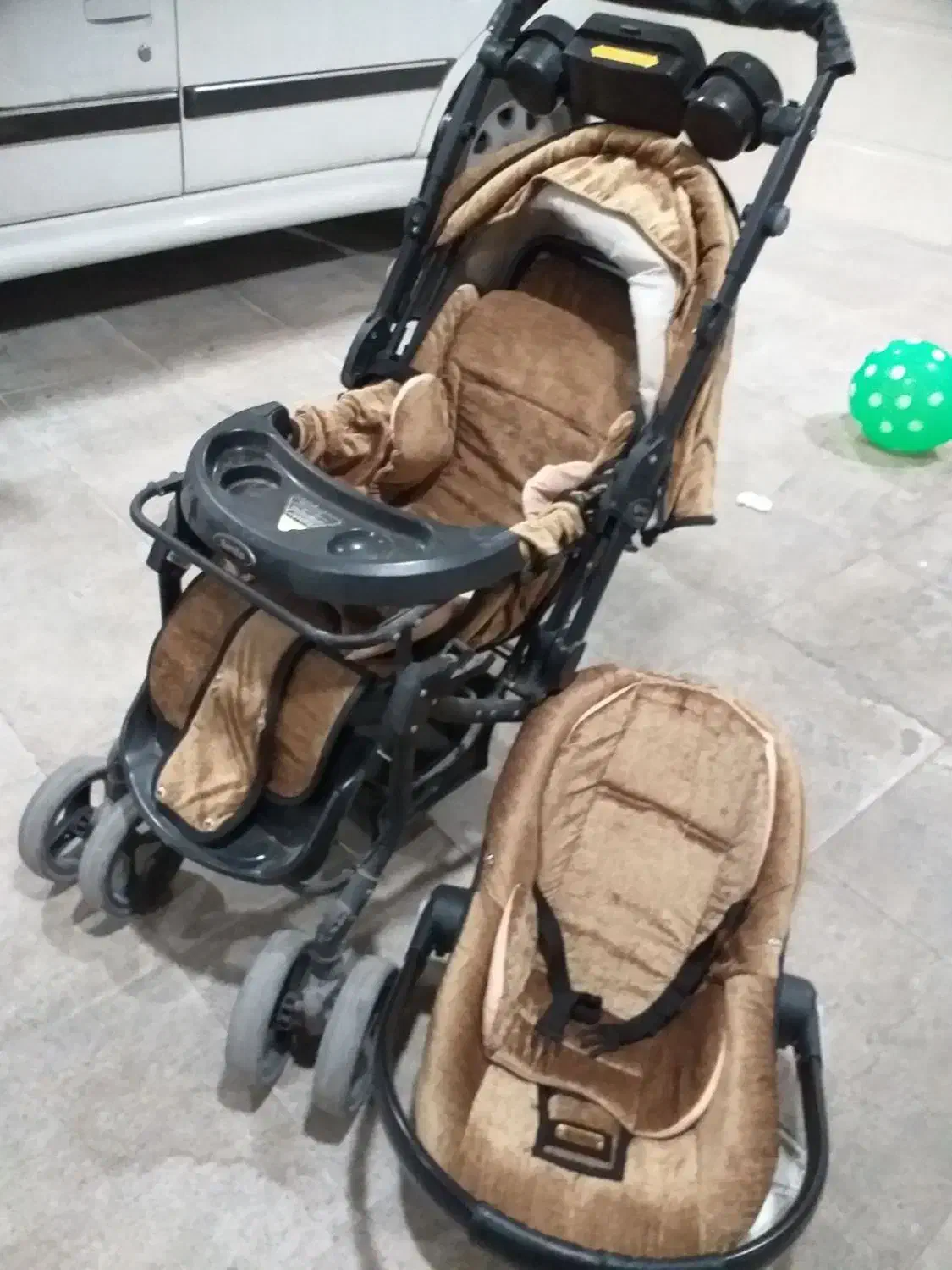 کالسکه وکریر.|کالسکه و لوازم جانبی|قرچک, مهدیه|دیوار