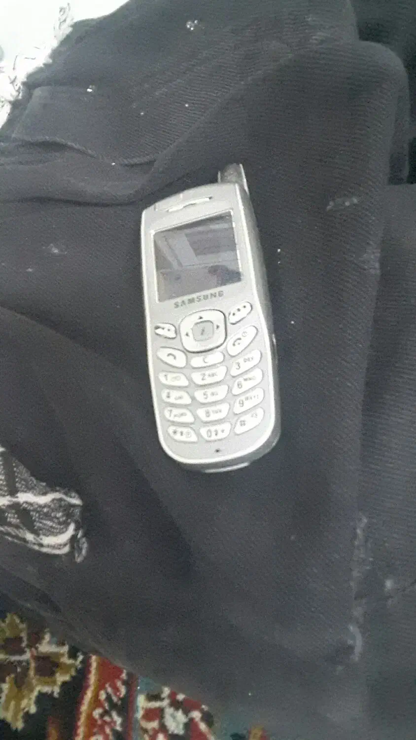 گوشی ساده سامسونگ|موبایل|قم, نخودی|دیوار