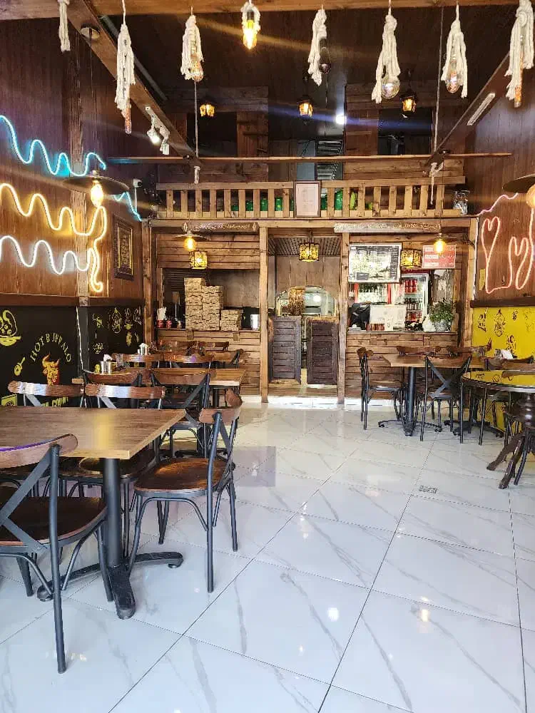 صندلی لهستانی فلزی کافه کافی شاپ فستفود|کافیشاپ و رستوران|تهران, تهرانویلا|دیوار