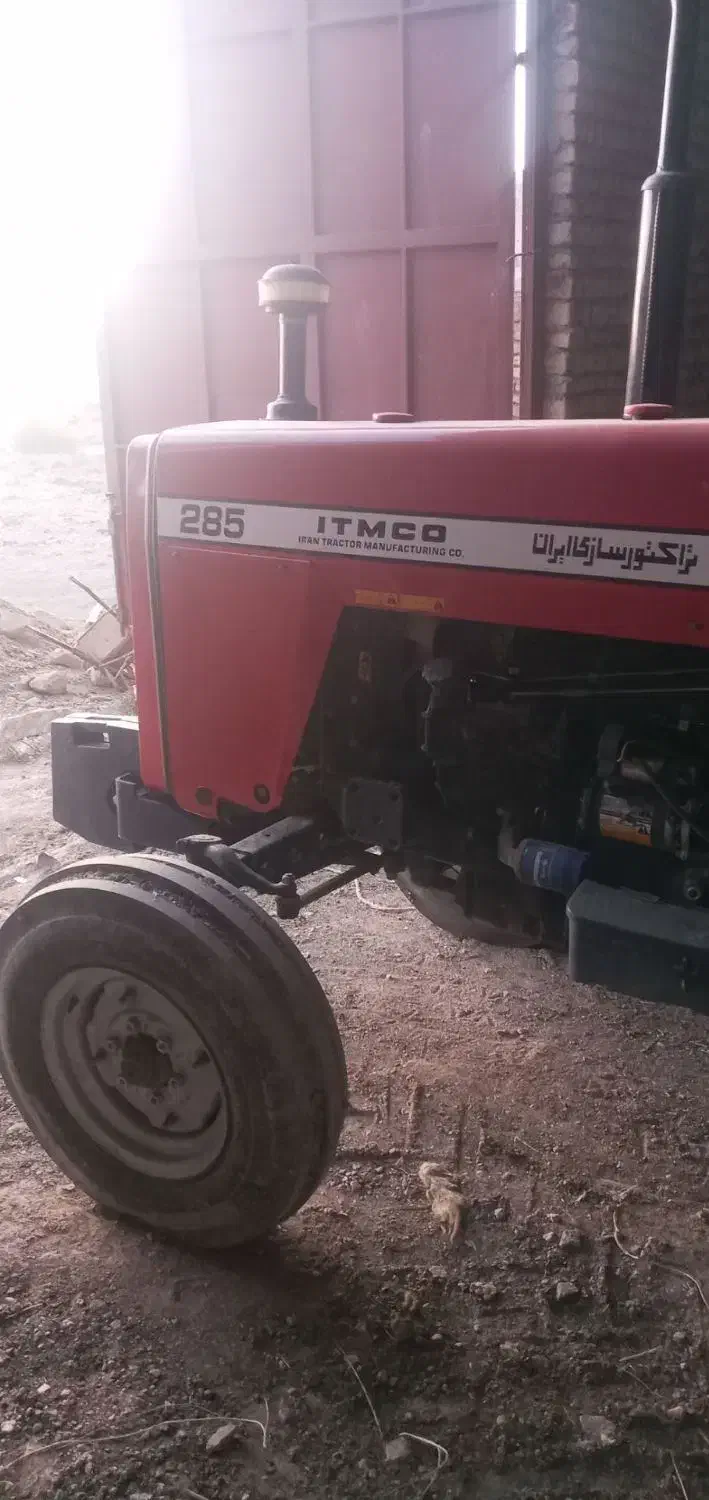 تراکتور ۲۸۵ مدل ۹۰ آخر برج ۱۱|خودرو سنگین|کوهدشت, |دیوار