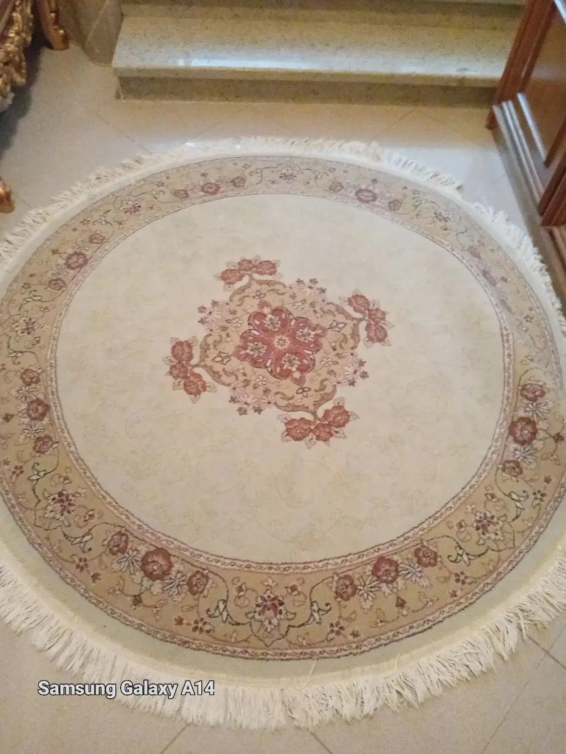 فرش ماشینی گرد|فرش|تهران, پاسداران|دیوار