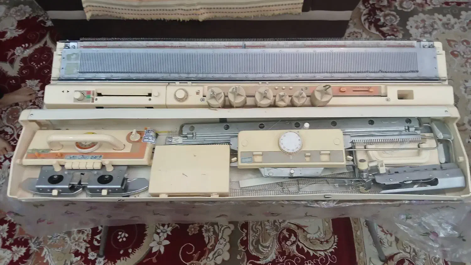 چرخ بافتنی|لوازم خیاطی و بافتنی|بیرجند, |دیوار