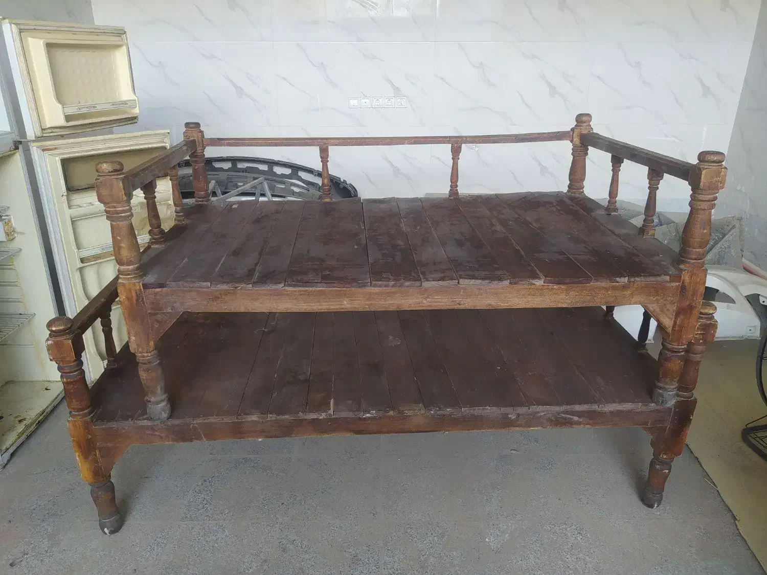 تخت سنتی قهوه خانه|مبلمان خانگی و میز عسلی|قم, کوه سفید|دیوار