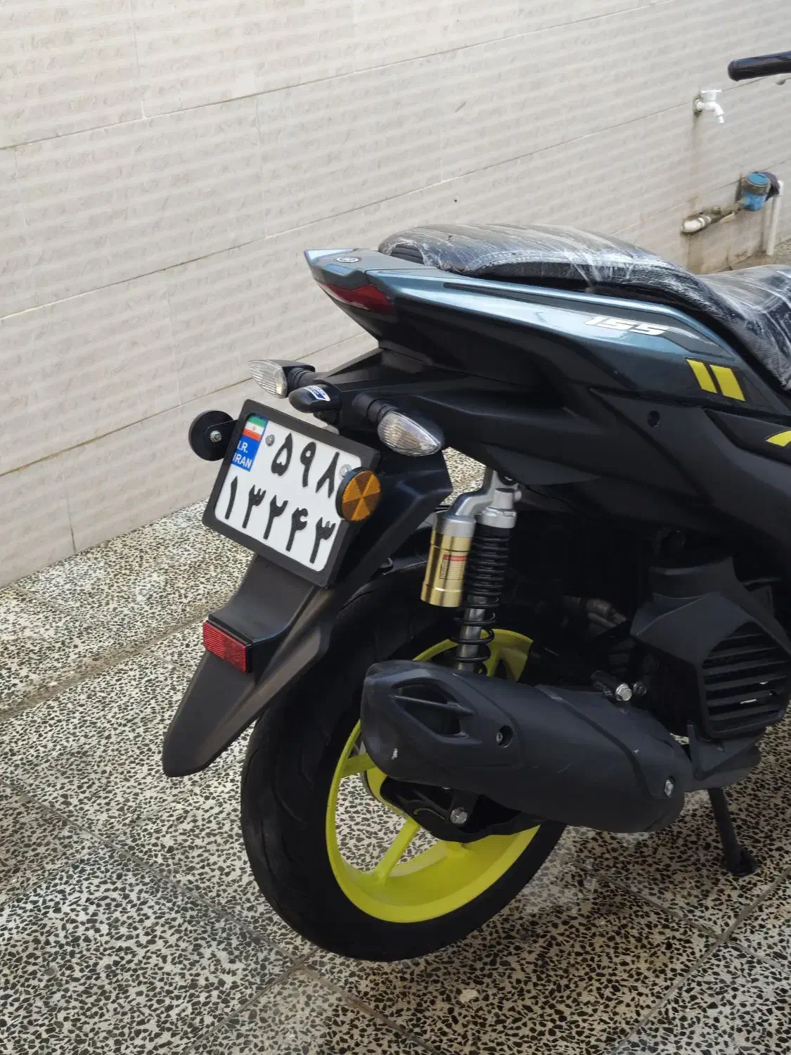ایروکس ۱۵۵ مدل ۴۰۲ در حد|موتورسیکلت|گنبد کاووس, |دیوار