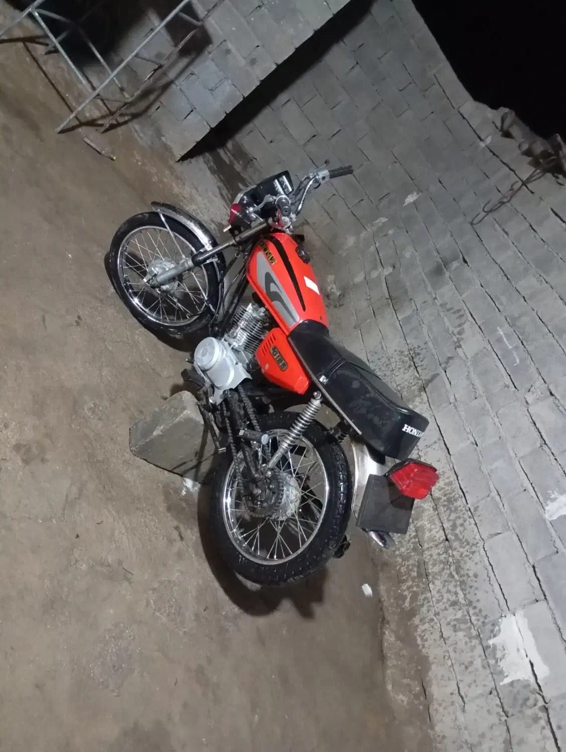 هوندا|موتورسیکلت|اسلامآباد غرب, |دیوار