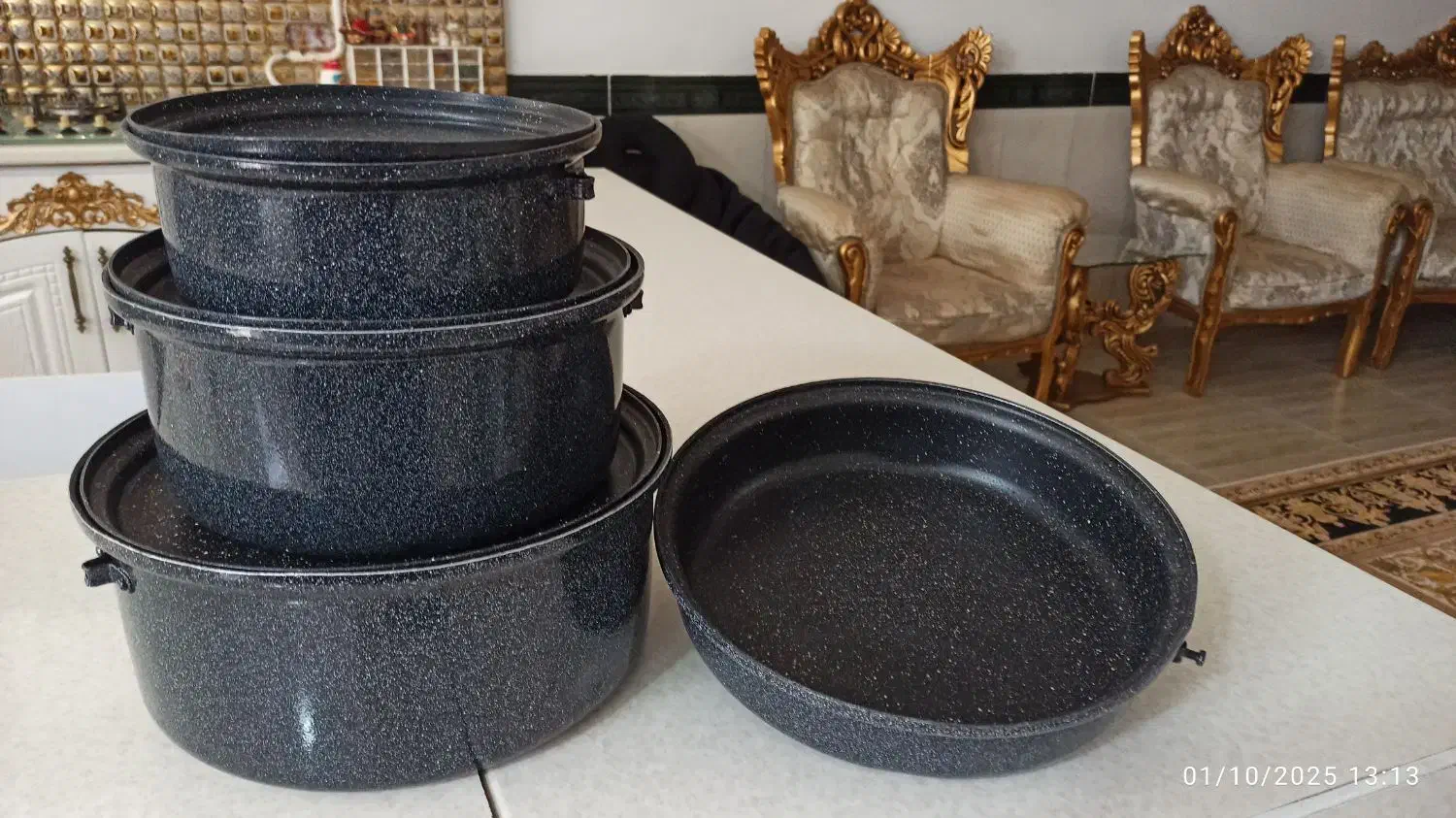 قابلمه|ظروف پخت‌وپز|سنندج, |دیوار