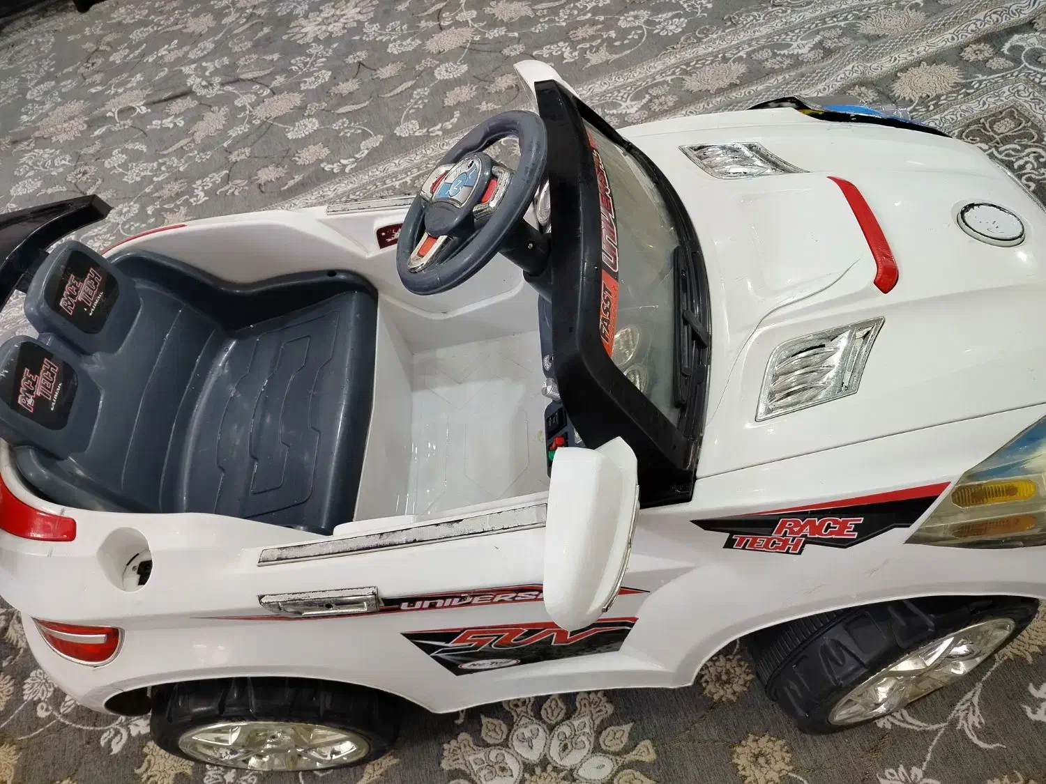 ماشین شارژی|اسباب‌بازی بچه|کاشمر, |دیوار