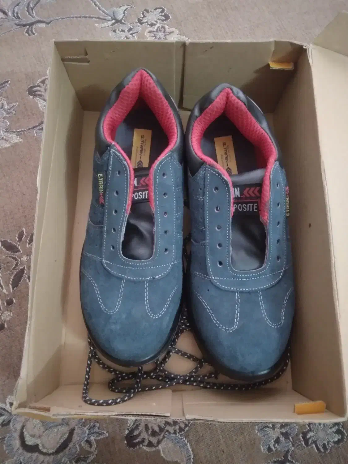 کفش ایمنی خیلی سبک و راحت|کیف، کفش، کمربند|ری, سیزده آبان|دیوار