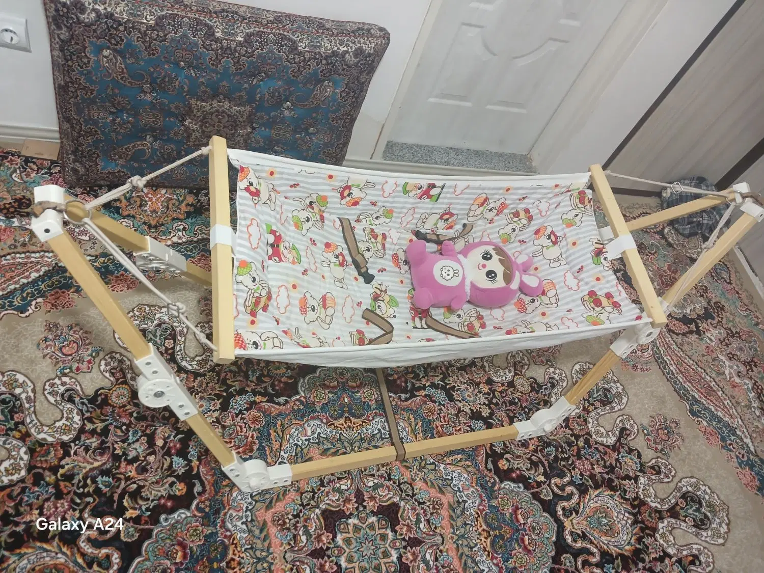 گهواره|کالسکه و لوازم جانبی|همدان, |دیوار