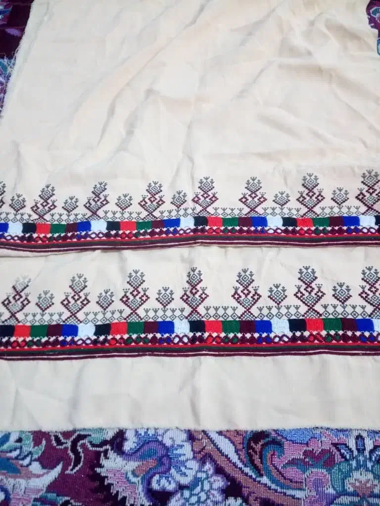 دوچگر و‌ دوزنده میخام|لباس|زاهدان, |دیوار