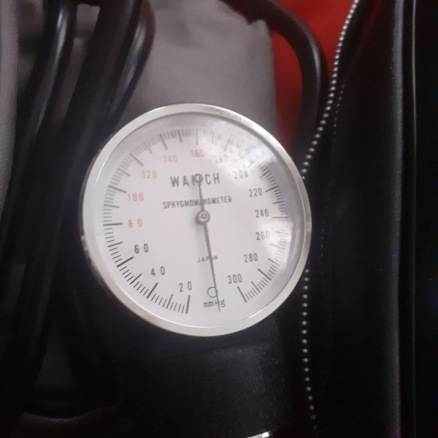 ساعت مچی مردانه و دستگاه فشارخون عقربه ای ژاپنی|ساعت|گلپایگان, |دیوار