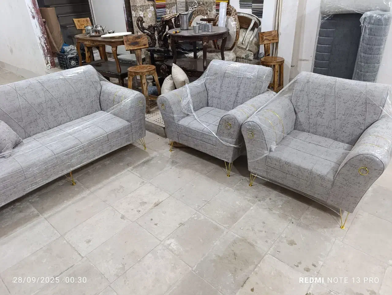 مبل راحتی ۷ نفره|مبلمان خانگی و میز عسلی|خرمآباد, |دیوار