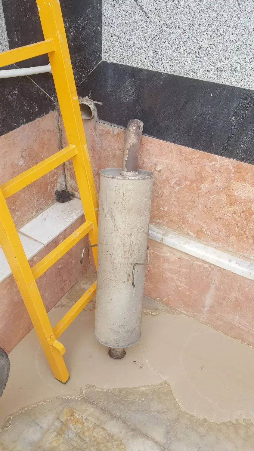 اگزوز بنزی 230معاوضه با توربویی|قطعات یدکی و لوازم جانبی|زابل, |دیوار