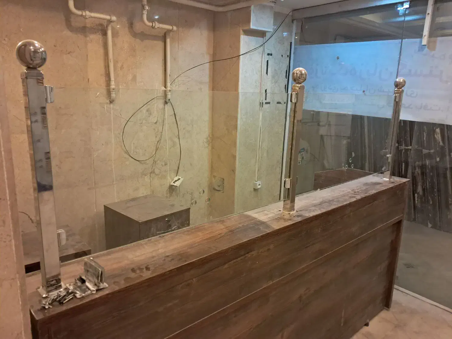 ۲عددفایل و پیشخون ام دی اف در حدنو استیل|مبلمان اداری|اسلامشهر, مسکن مهر اسلاشهر (شهرک امام خمینی)|دیوار