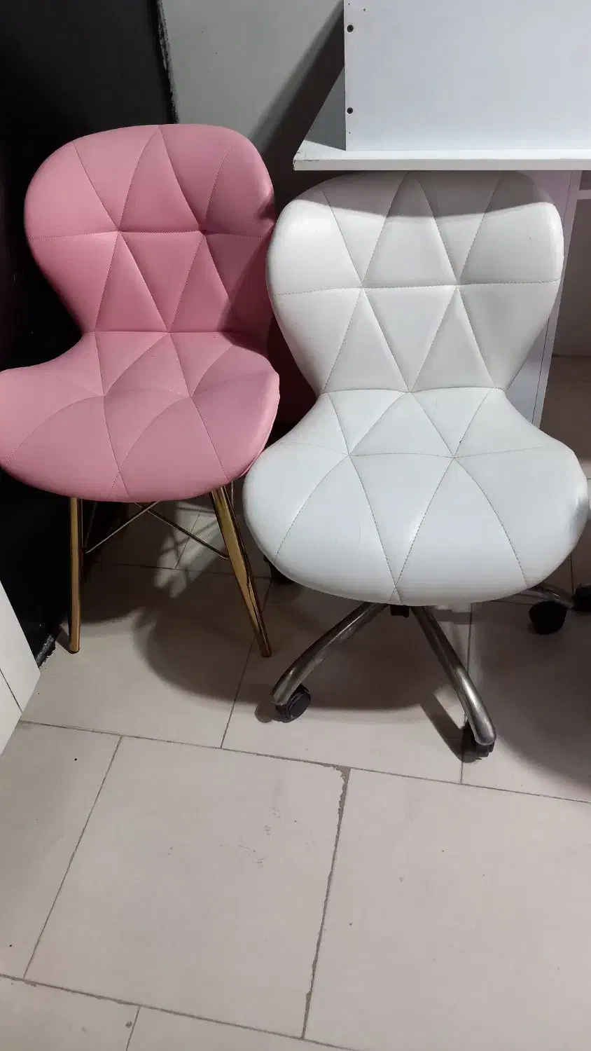 وسایل نسبتا نو سالن|آرایشگاه و سالن‌های زیبایی|پرند, فاز ۶|دیوار