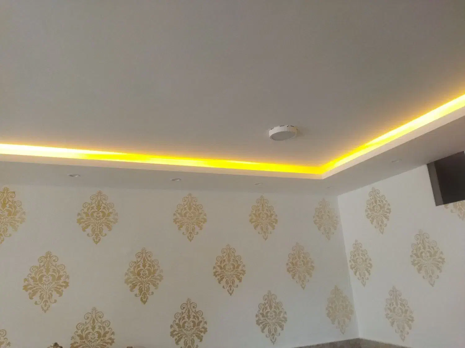 فروش واجرا کناف،پیویسی،کاغذدیواری|خدمات پیشه و مهارت|فلاورجان, |دیوار