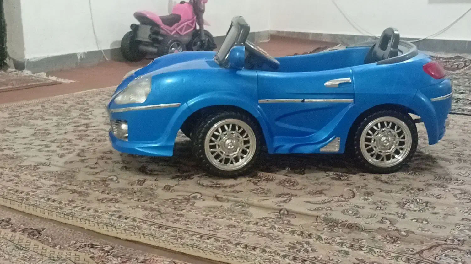 ماشین شارژی|اسباببازی بچه|سقز, |دیوار