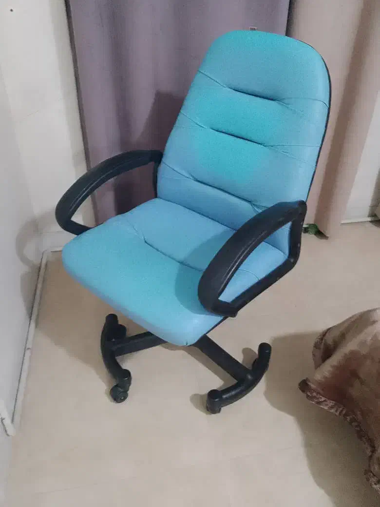 صندلی مدیریتی جنس عالی جک دار|صندلی و نیمکت|اسلام‌شهر, شهرک قائمیه|دیوار
