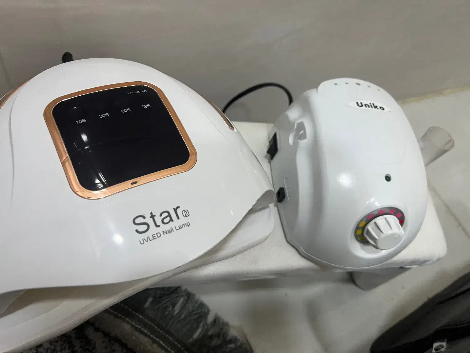 وسایل کاشت ناخن|آرایشگاه و سالنهای زیبایی|یزد, |دیوار