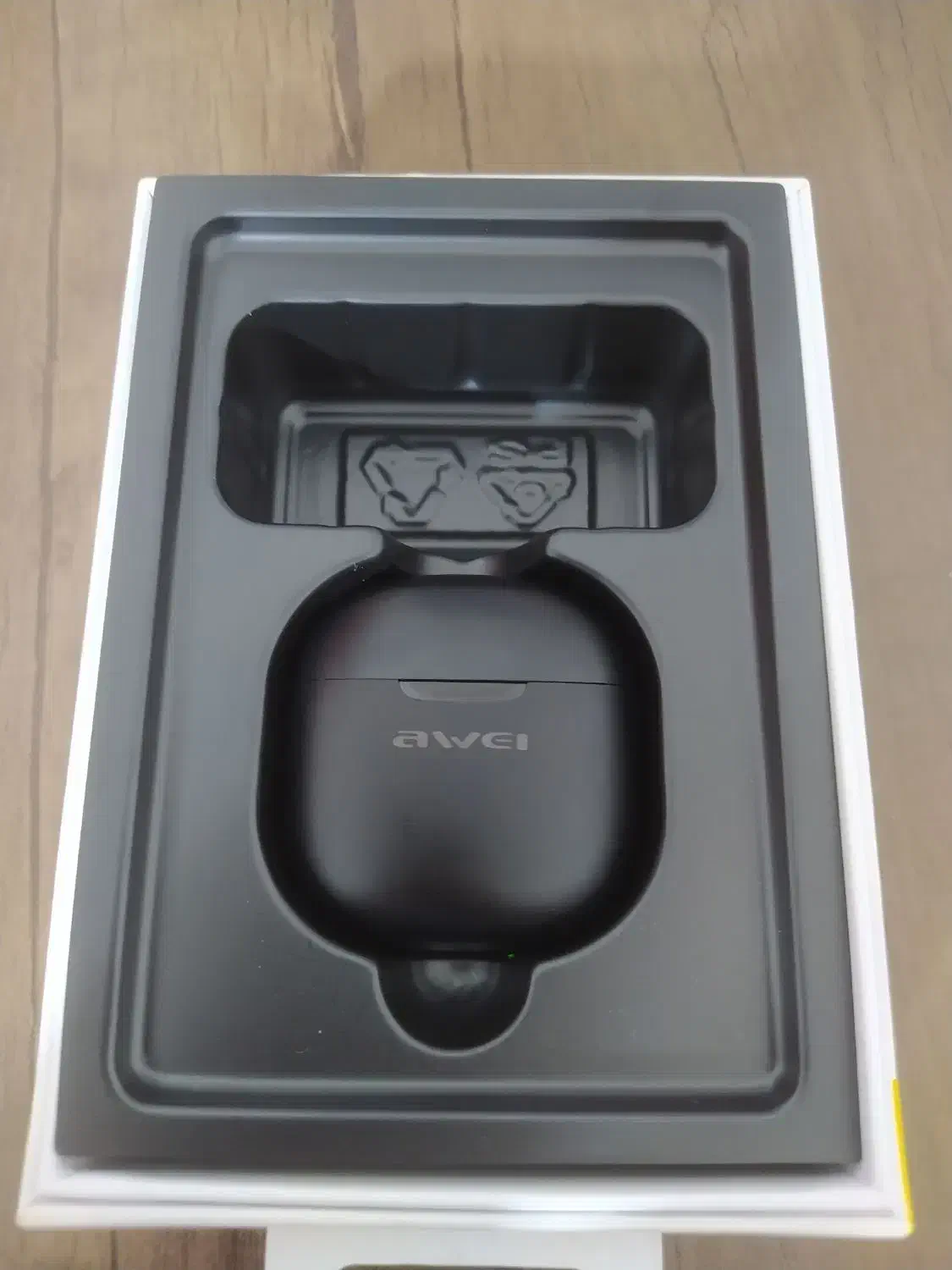 ایرپاد مدل AWEI|لوازم جانبی موبایل و تبلت|بروجرد, |دیوار