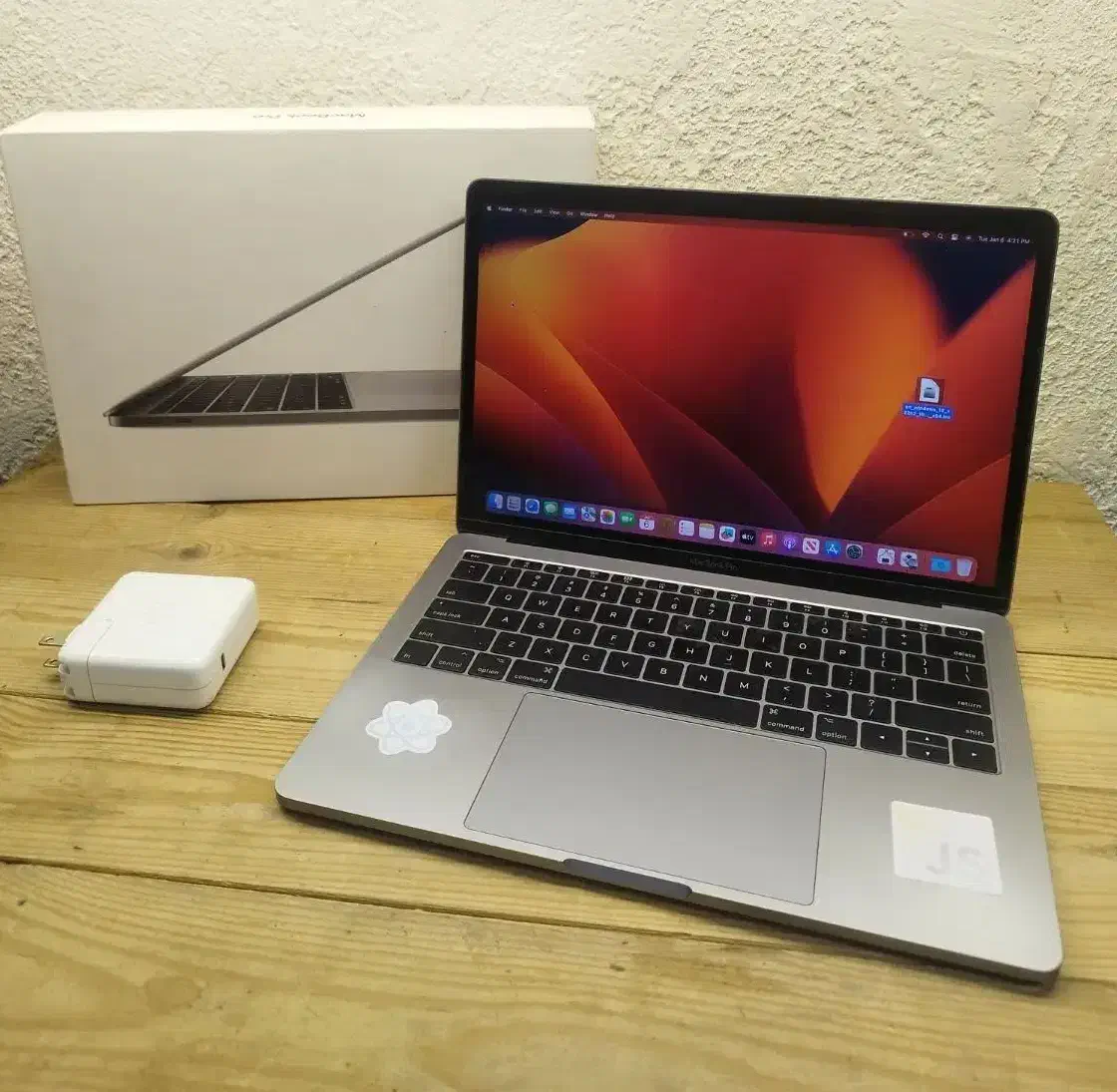 مک بوک MacBook pro 2017 retina i5 درحدنو با جعبه|رایانه همراه|تهران, شیخ هادی|دیوار