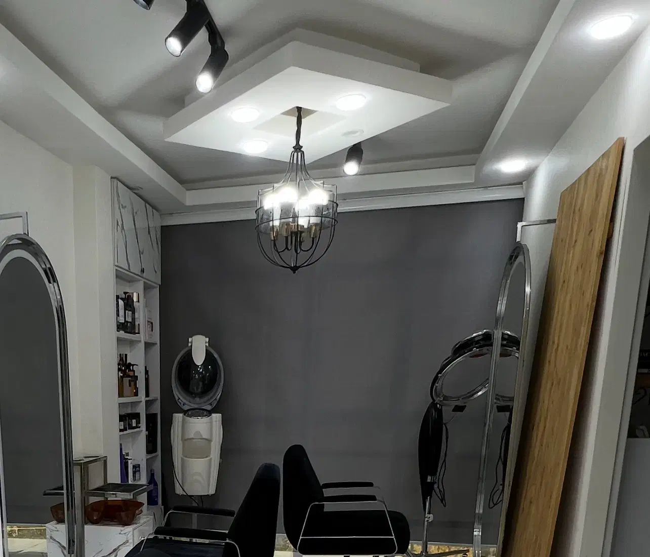 لوستر و‌ریل سقفی|لوستر و چراغ آویز|هشتگرد, فاز ۱ مهستان|دیوار