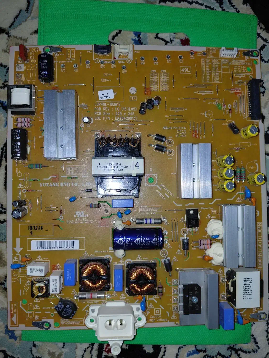 برد  تلویزیون 49UH850V|تلویزیون و پروژکتور|تهران, امام حسین|دیوار