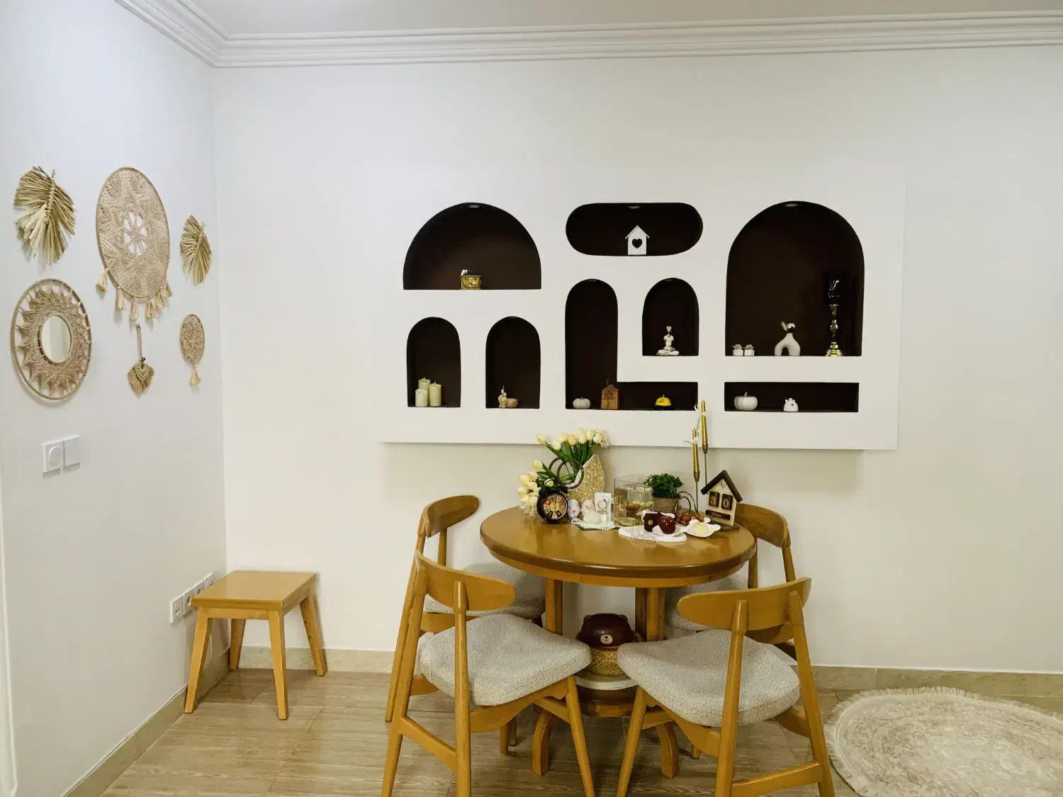 خدماتی|خدمات پیشه و مهارت|لاهیجان, قیام|دیوار