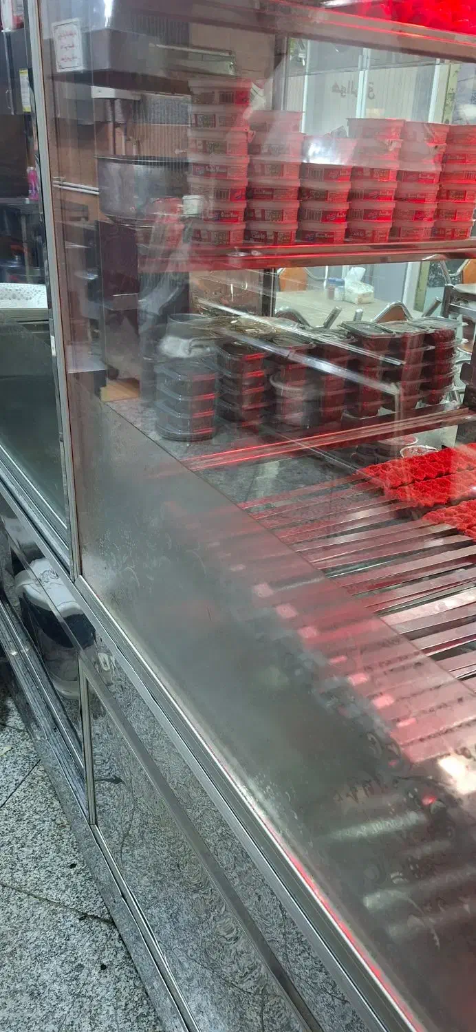 کارگر ساده جهت کاردر کبابی|استخدام خدمات فروشگاه و رستوران|تهران, آزادشهر|دیوار