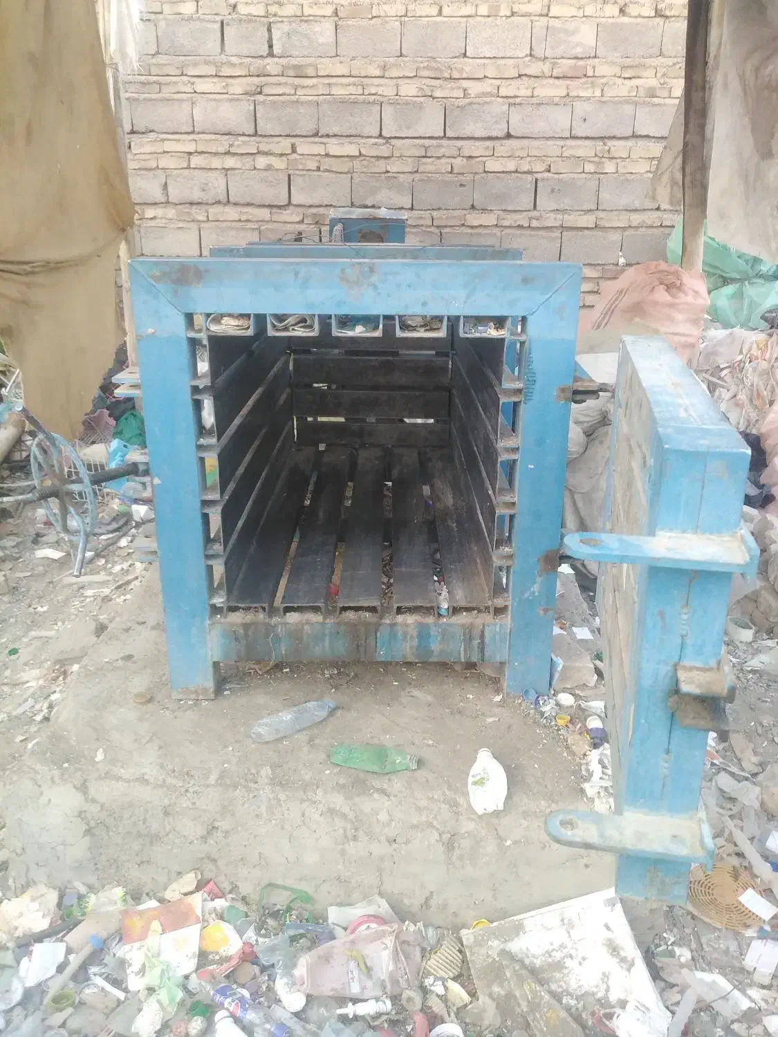 داستگاه پرس|ماشین‌آلات صنعتی|بمپور, |دیوار