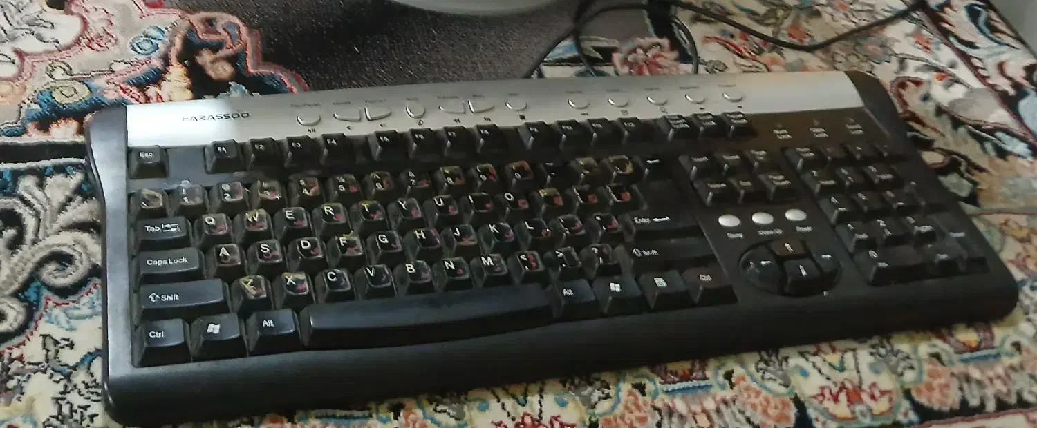 مانیتور CRT  و کیبورد|قطعات و لوازم جانبی رایانه|الشتر, |دیوار