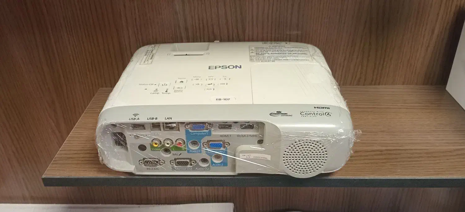 ویدیو پروژکتور اپسون مدل 107|تلویزیون و پروژکتور|رشت, معلم|دیوار