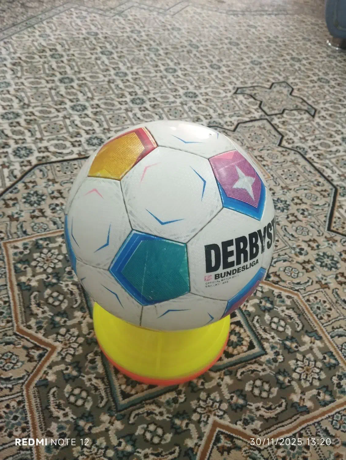 توپ چمن بوندسلیگا سایز 5|تجهیزات ورزشی|جهرم, |دیوار