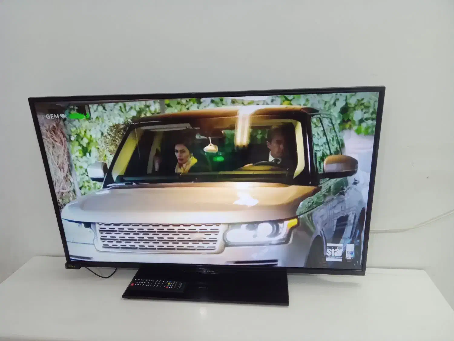 تلوزیون ال ای دی|تلویزیون و پروژکتور|دورود, |دیوار