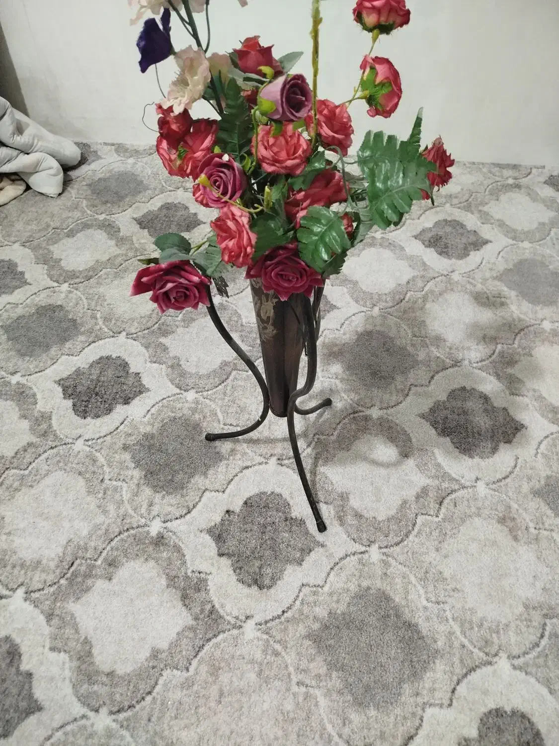 گلدون زینتی برای گلها مصنوعی|گل مصنوعی|مشهد, شهید علی محمدی|دیوار