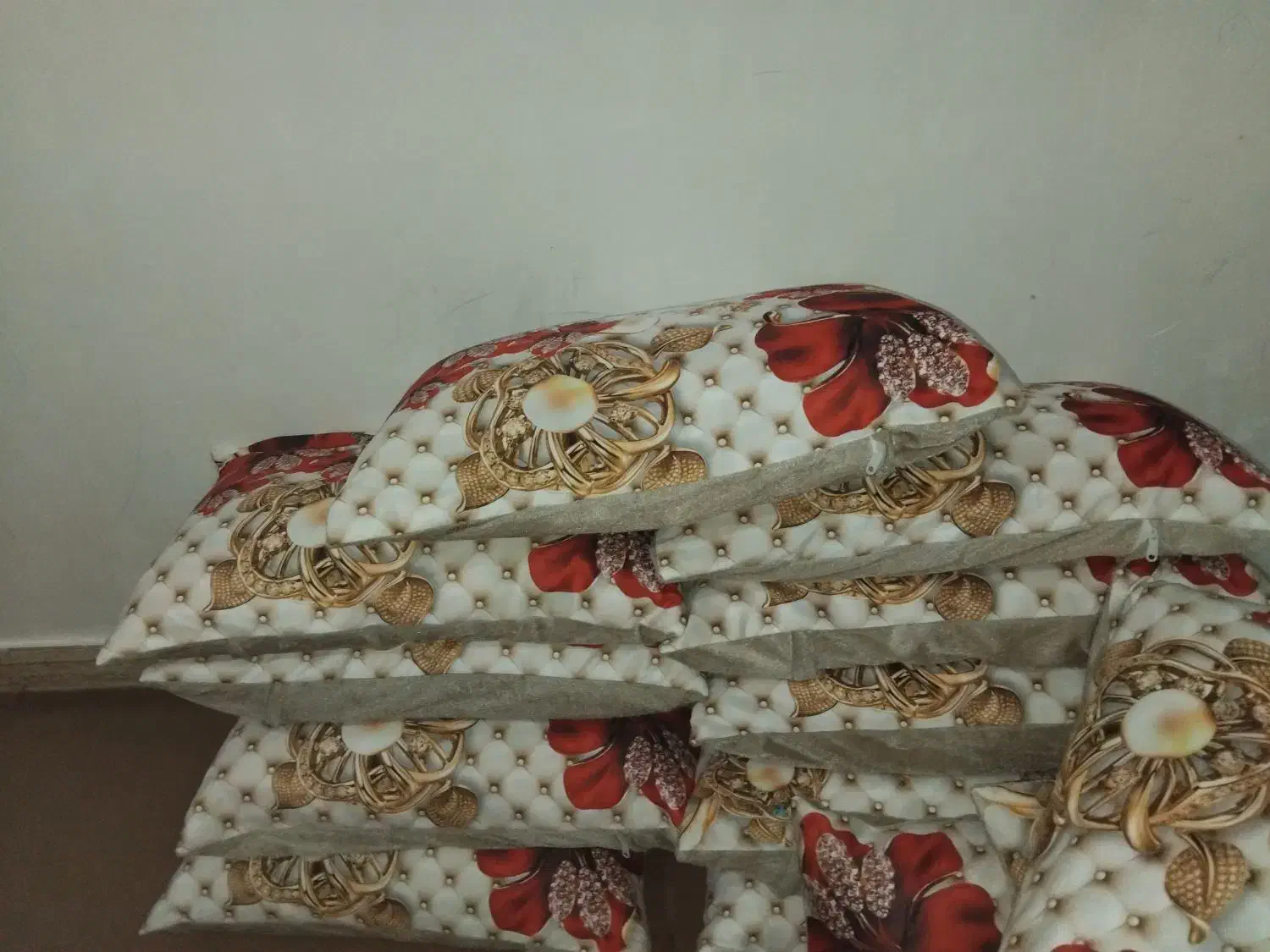 بالشت نو|رختخواب، بالش، پتو|ایذه, |دیوار