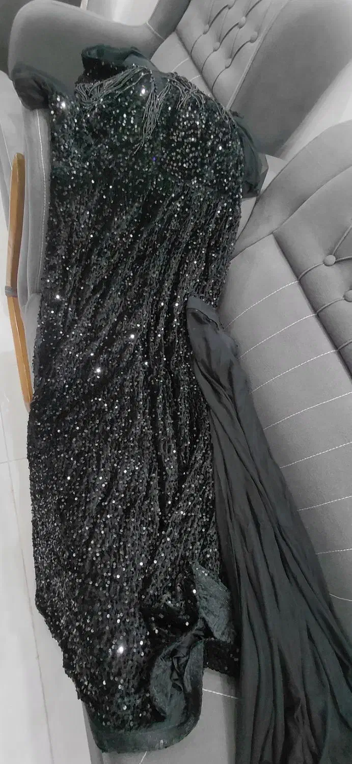 لباس مجلسی|لباس|شاهینشهر, فیض|دیوار