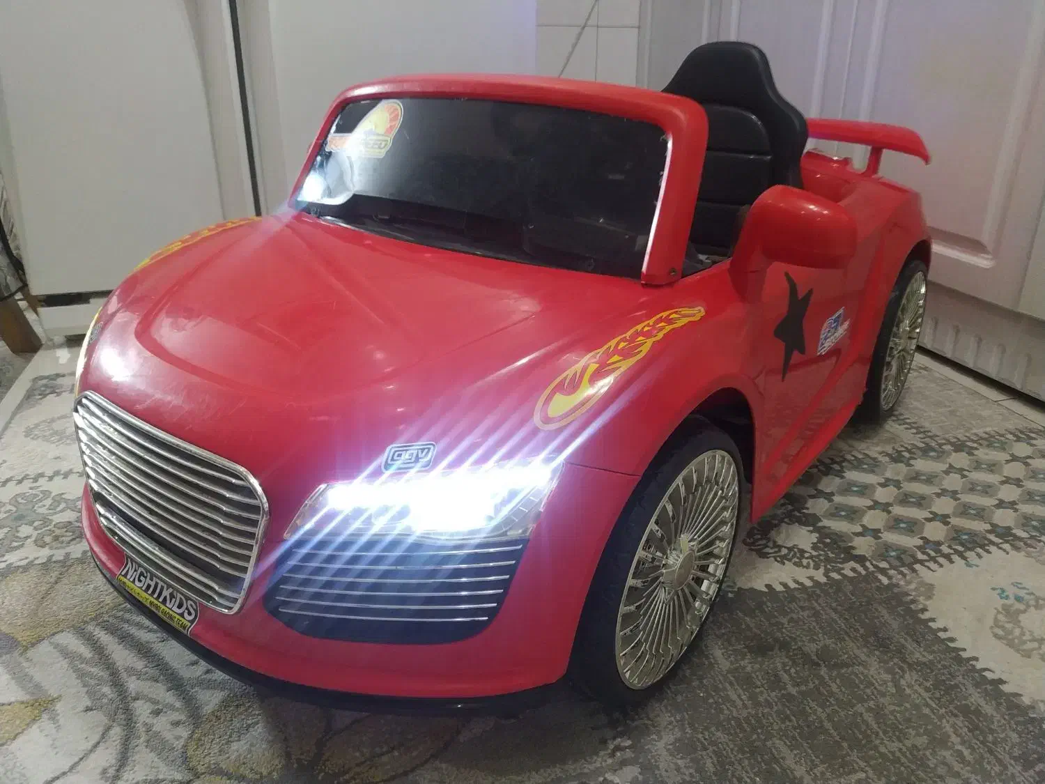 ماشین شارژی Audi شیک سالم سایز بزرگ باطری نو|اسباب‌بازی بچه|تهران, شهرک فردوس (حسینی)|دیوار