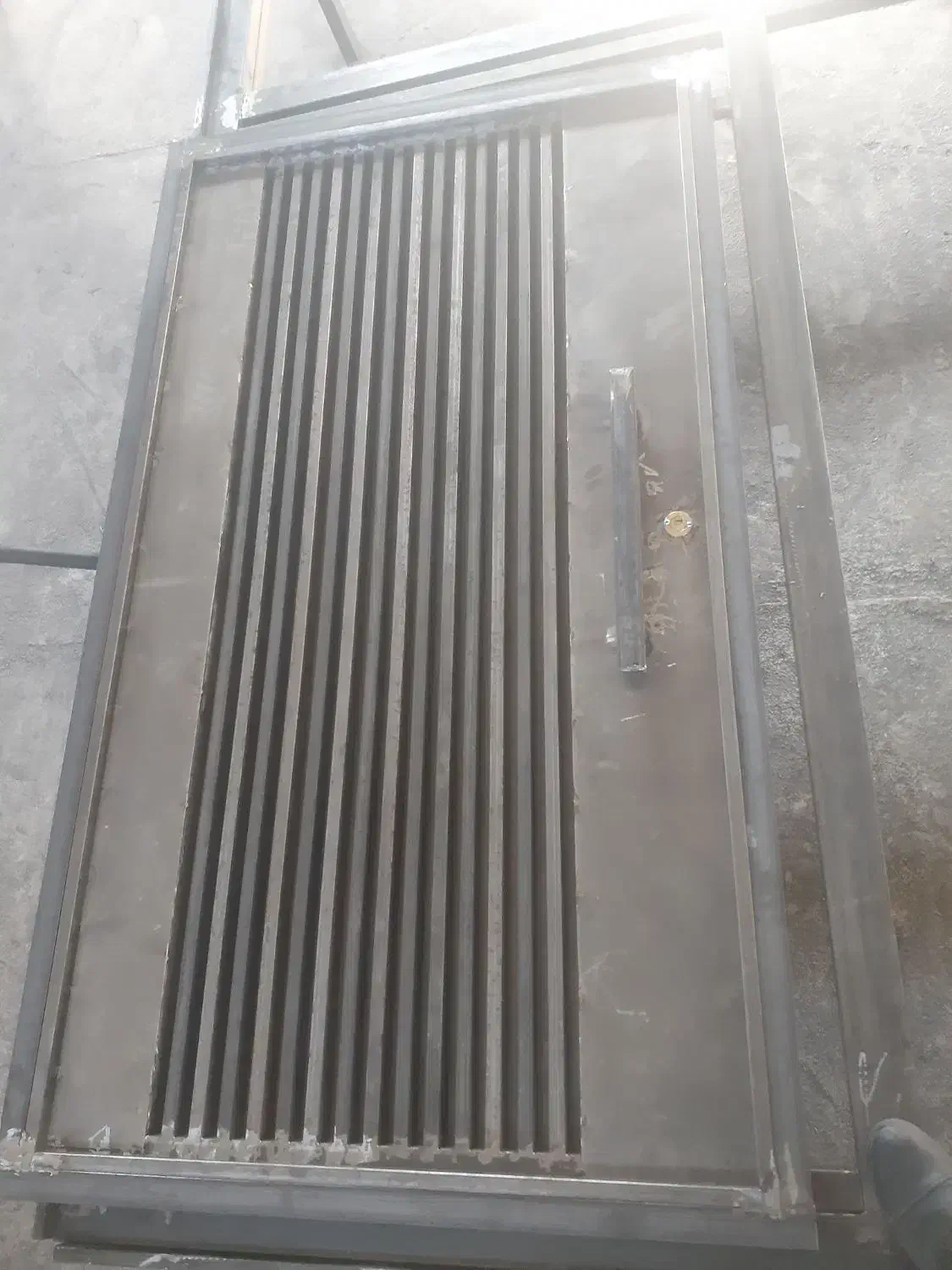 نصب و فروش درب کرکره جک بازوی ساخت درب فلزی|خدمات پیشه و مهارت|شهرکرد, |دیوار