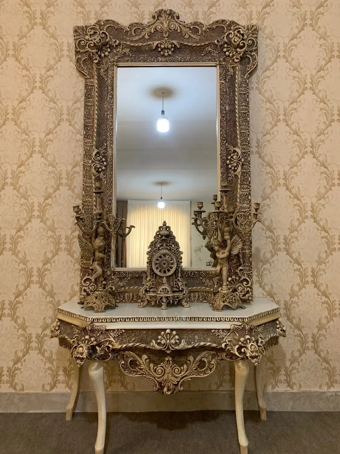 آینه وشمعدان و|بوفه، ویترین، کنسول|ملارد, |دیوار