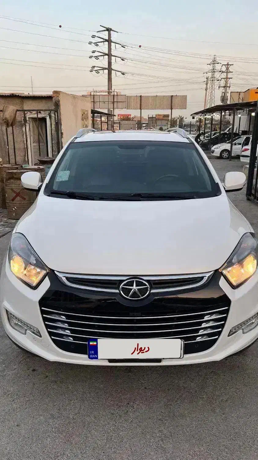 جکs5نیوفیس آخر۴۰۰-کارشناسی شده-بدون رنگ-کم کارکرد|خودرو سواری و وانت|تهران, توحید|دیوار