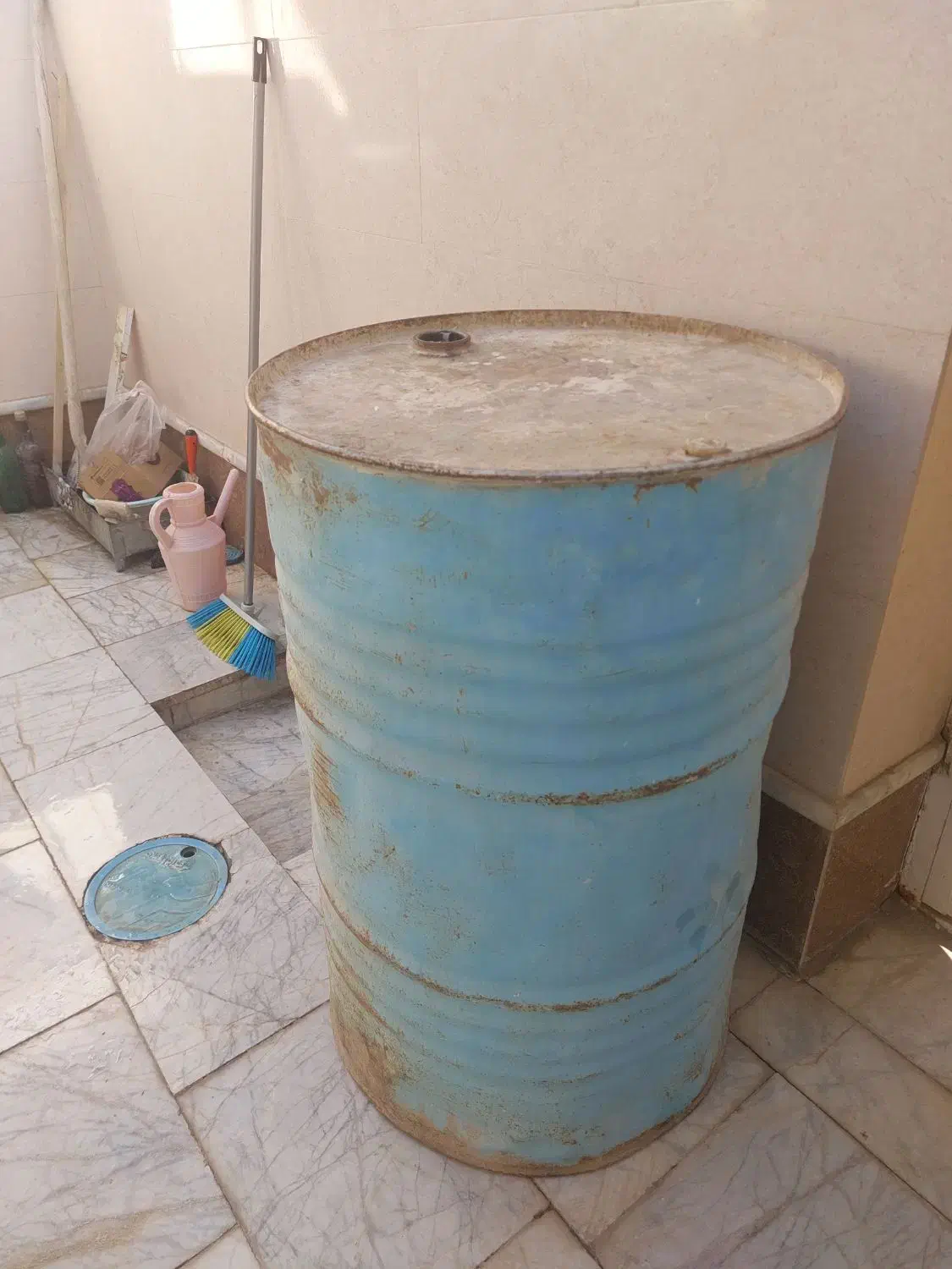 بشکه فلزی|ابزارآلات|زابل, |دیوار