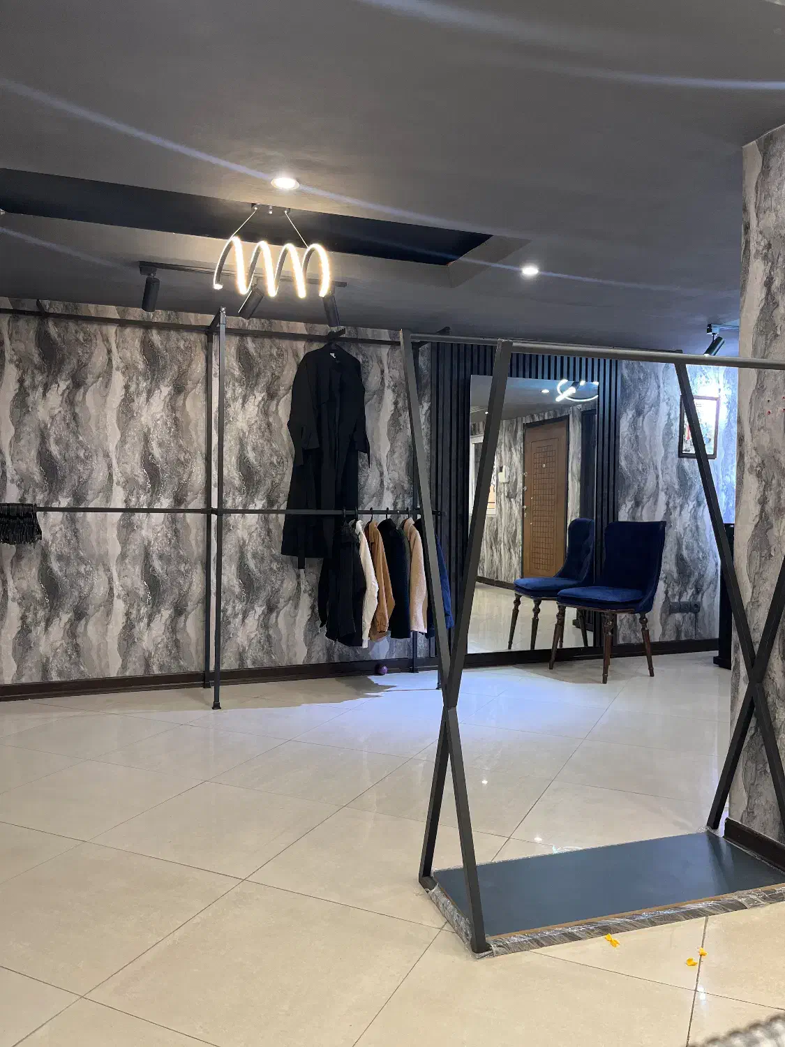 کارگاه مزدی دوز بیرون بر|استخدام هنری و رسانه|پردیس, فاز ۴|دیوار