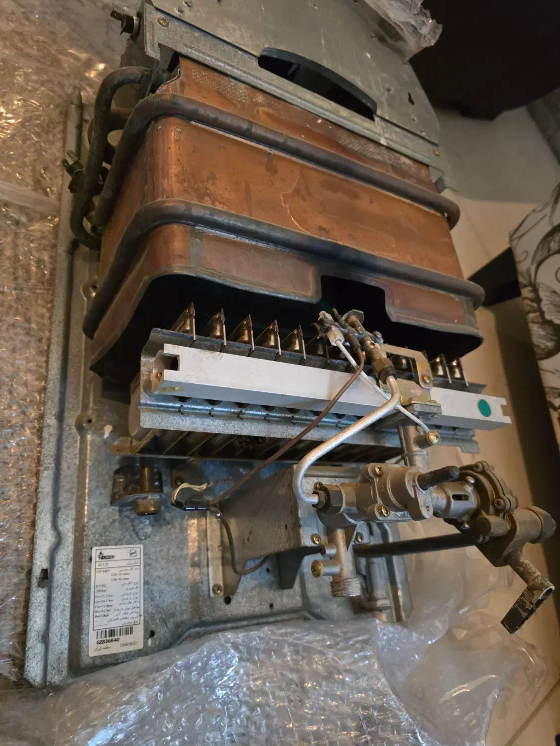 آبگرمکن بوتان B3115 سالم|آبگرمکن، پکیج، شوفاژ|آستارا, |دیوار